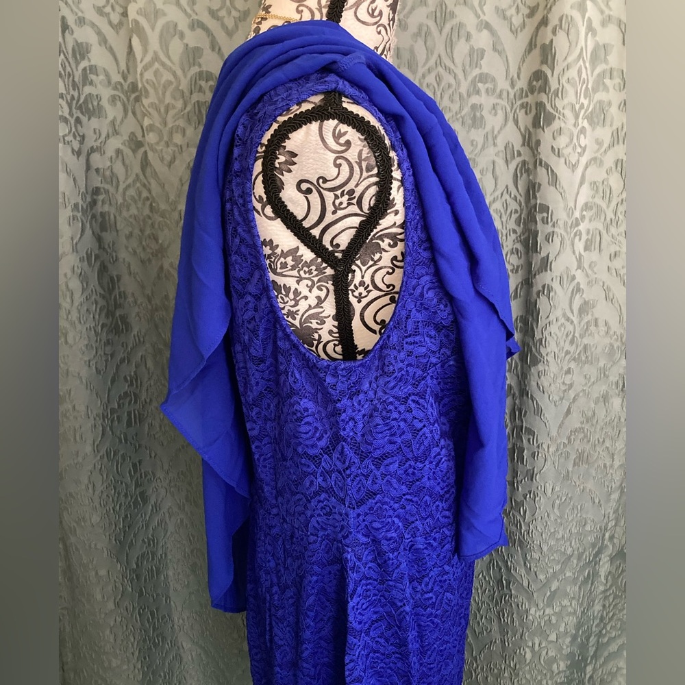 KimCurvy | NWT Women’s Bodycon Cape Semi Formal Floral Lace Dress - Picture 8 of 13